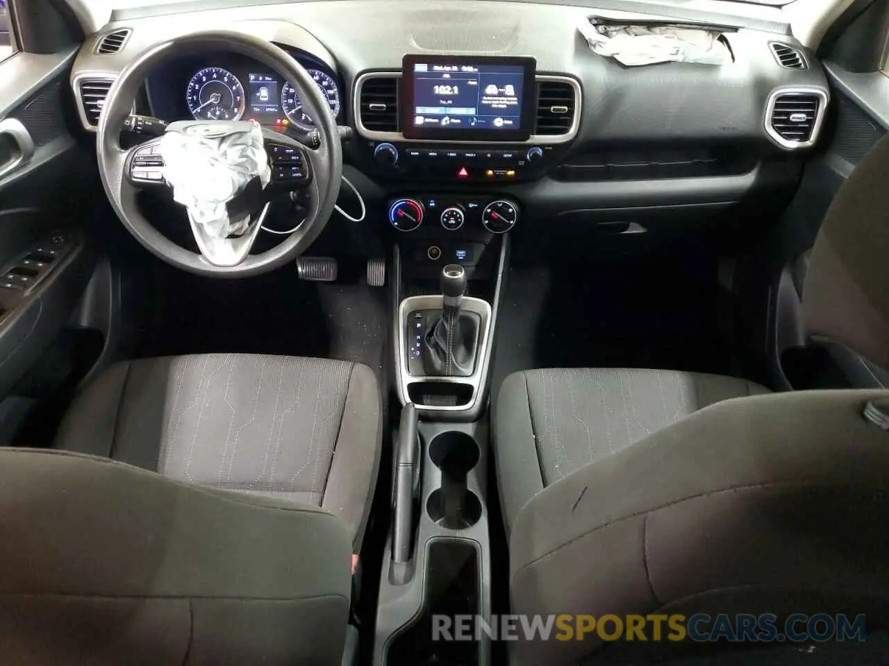 8 Photograph of a damaged car KMHRB8A36MU096543 HYUNDAI VENUE 2021