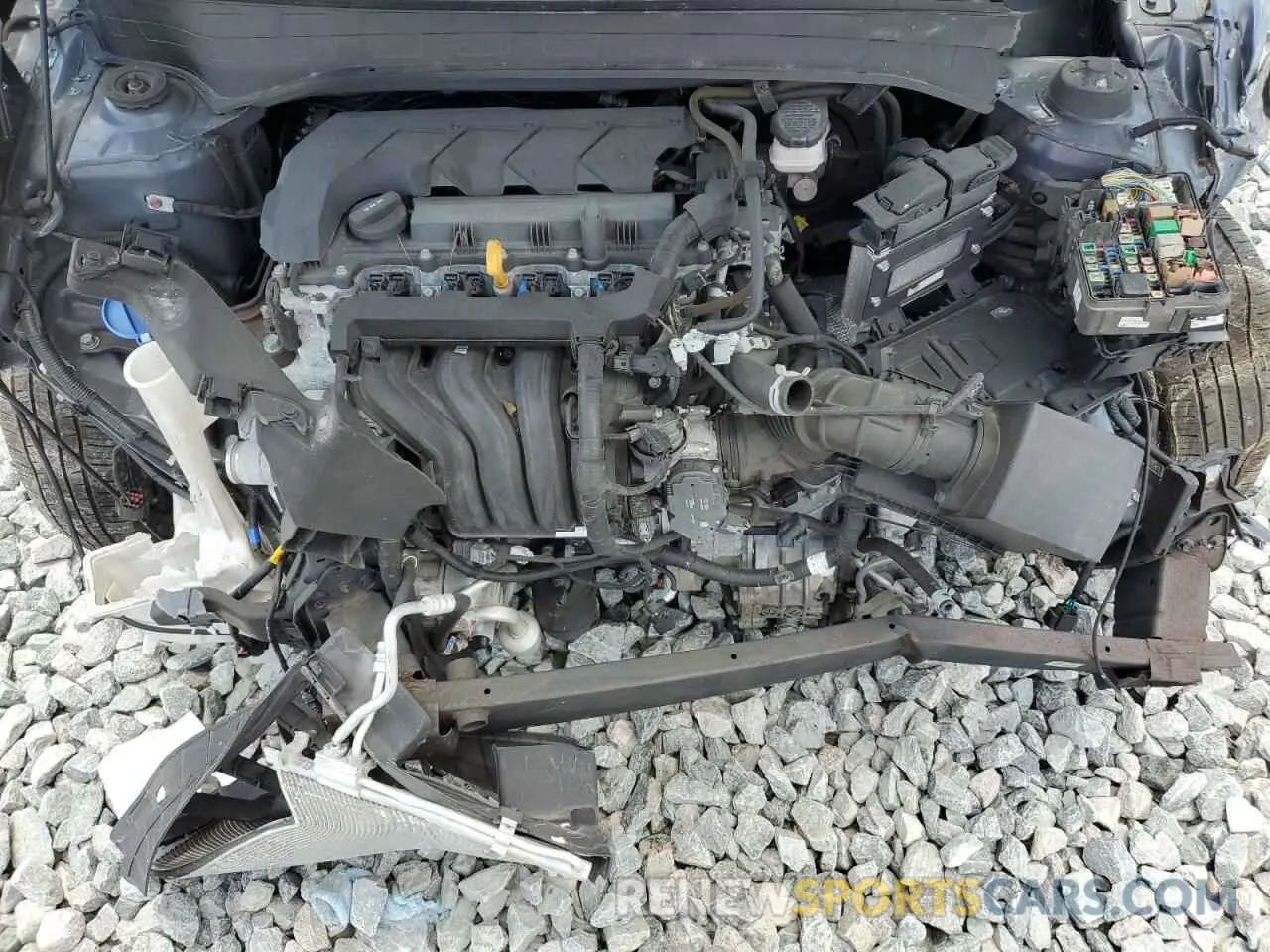 12 Photograph of a damaged car KMHRB8A36MU097000 HYUNDAI VENUE 2021