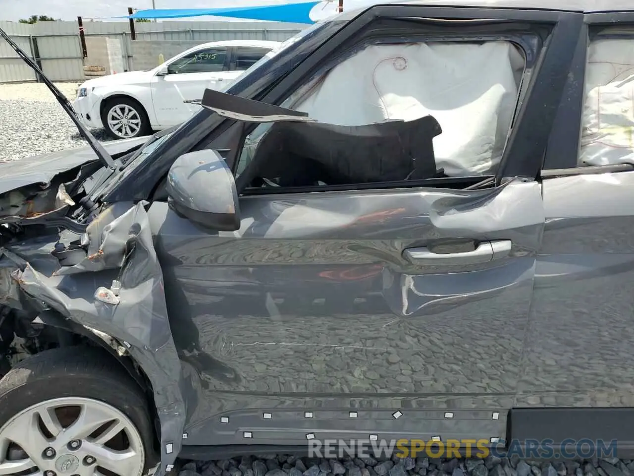 7 Photograph of a damaged car KMHRB8A36MU097000 HYUNDAI VENUE 2021