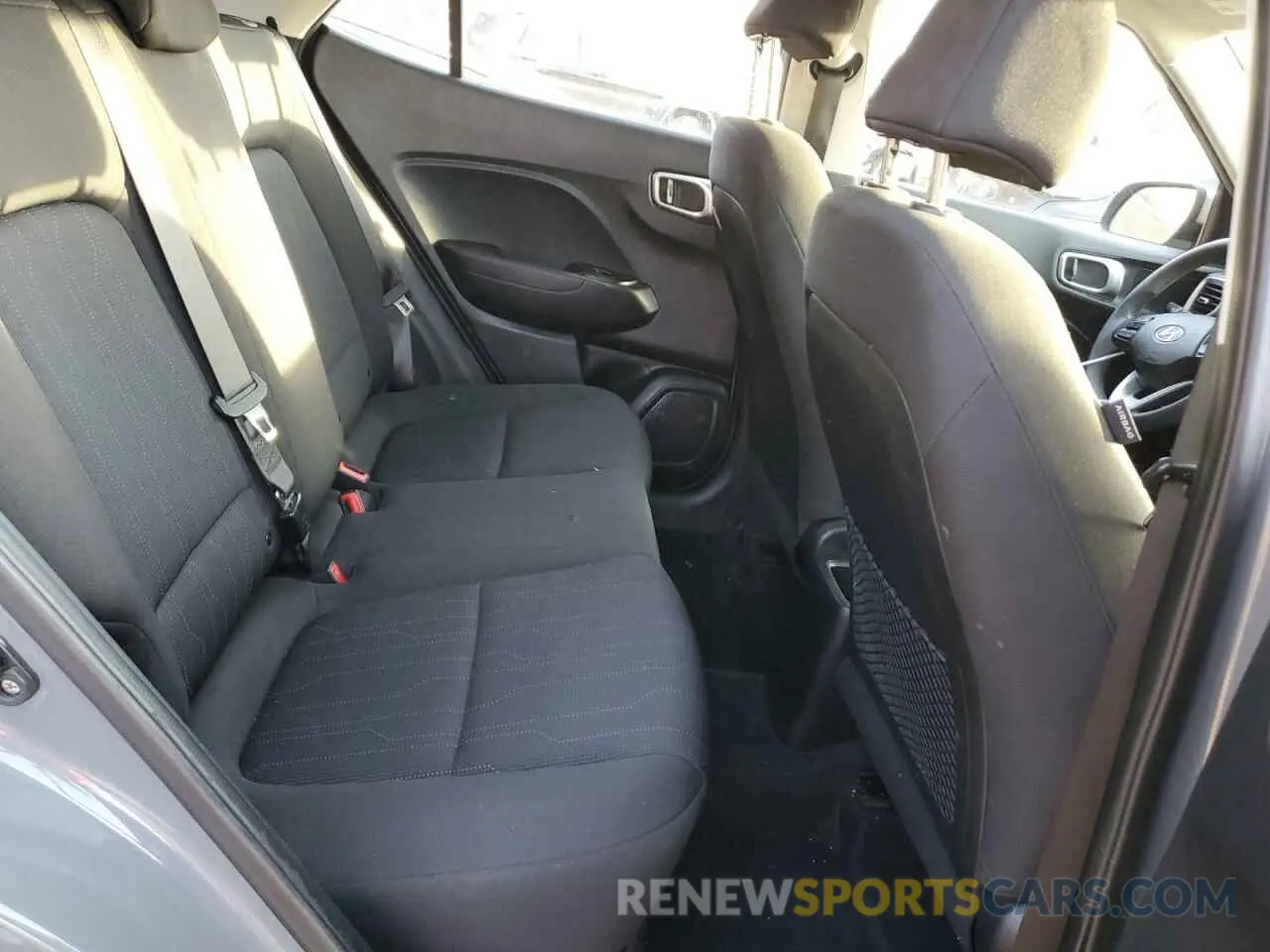 10 Photograph of a damaged car KMHRB8A36MU103488 HYUNDAI VENUE 2021