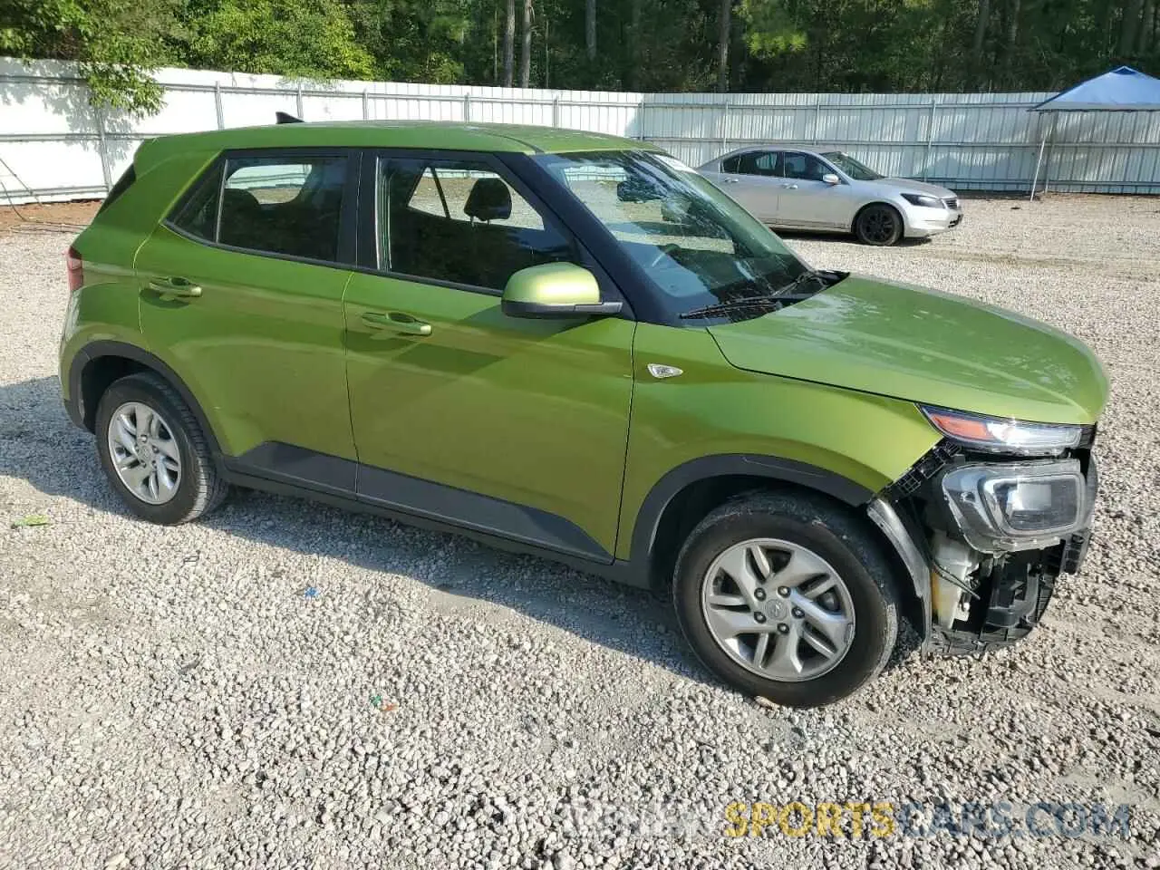 4 Photograph of a damaged car KMHRB8A37MU065768 HYUNDAI VENUE 2021