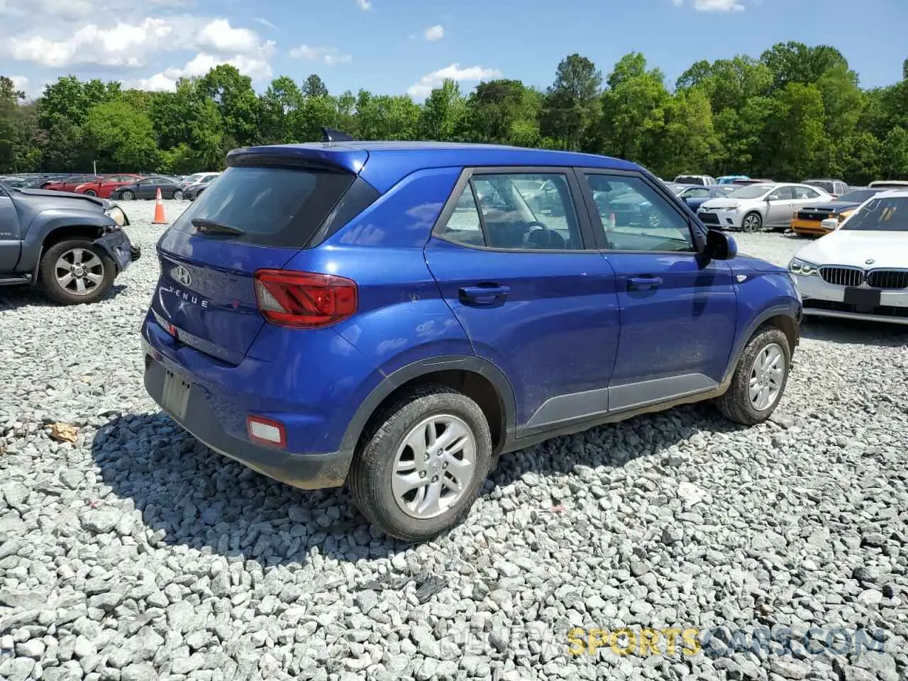 3 Photograph of a damaged car KMHRB8A38MU102181 HYUNDAI VENUE 2021