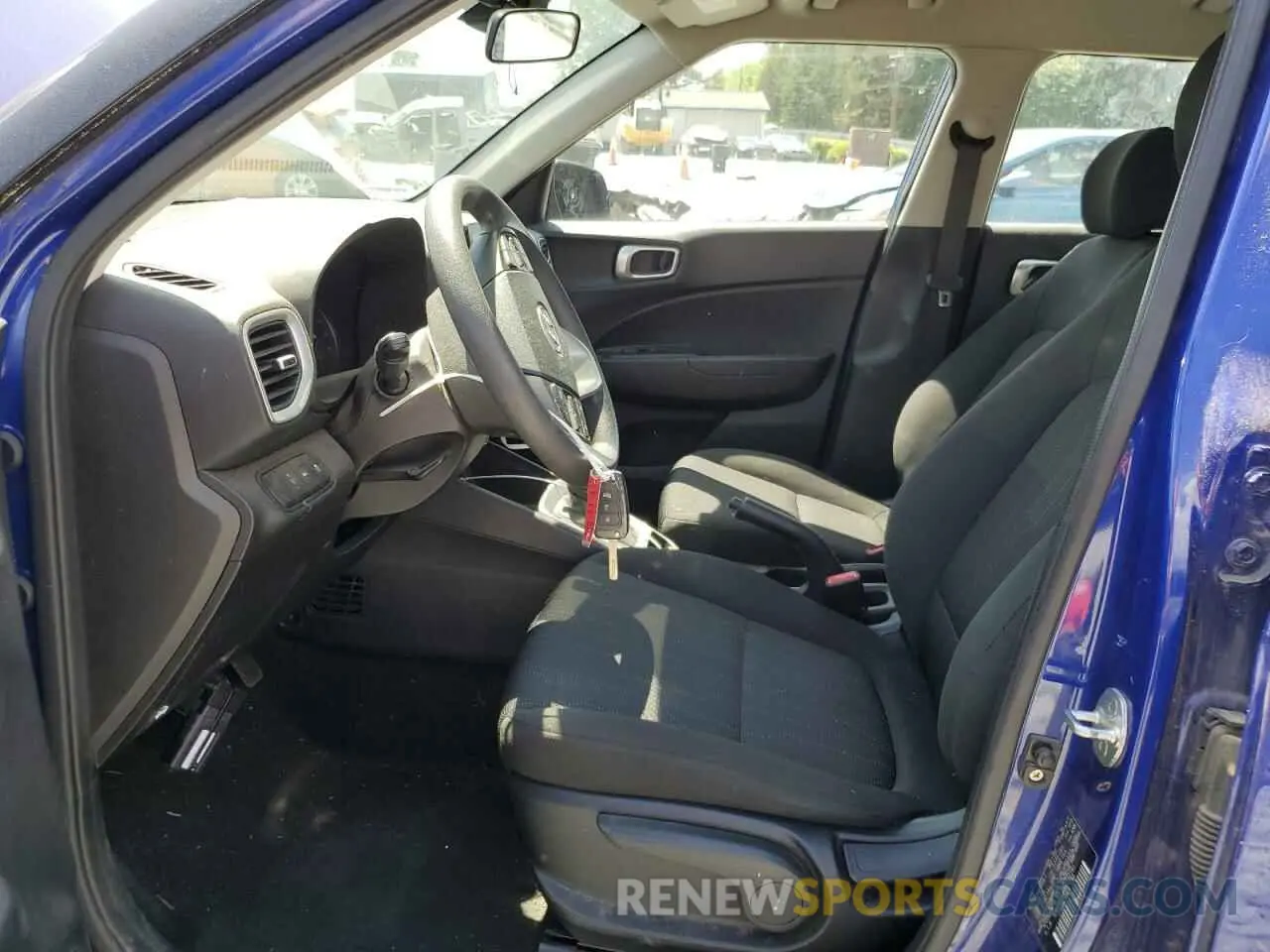7 Photograph of a damaged car KMHRB8A38MU102181 HYUNDAI VENUE 2021