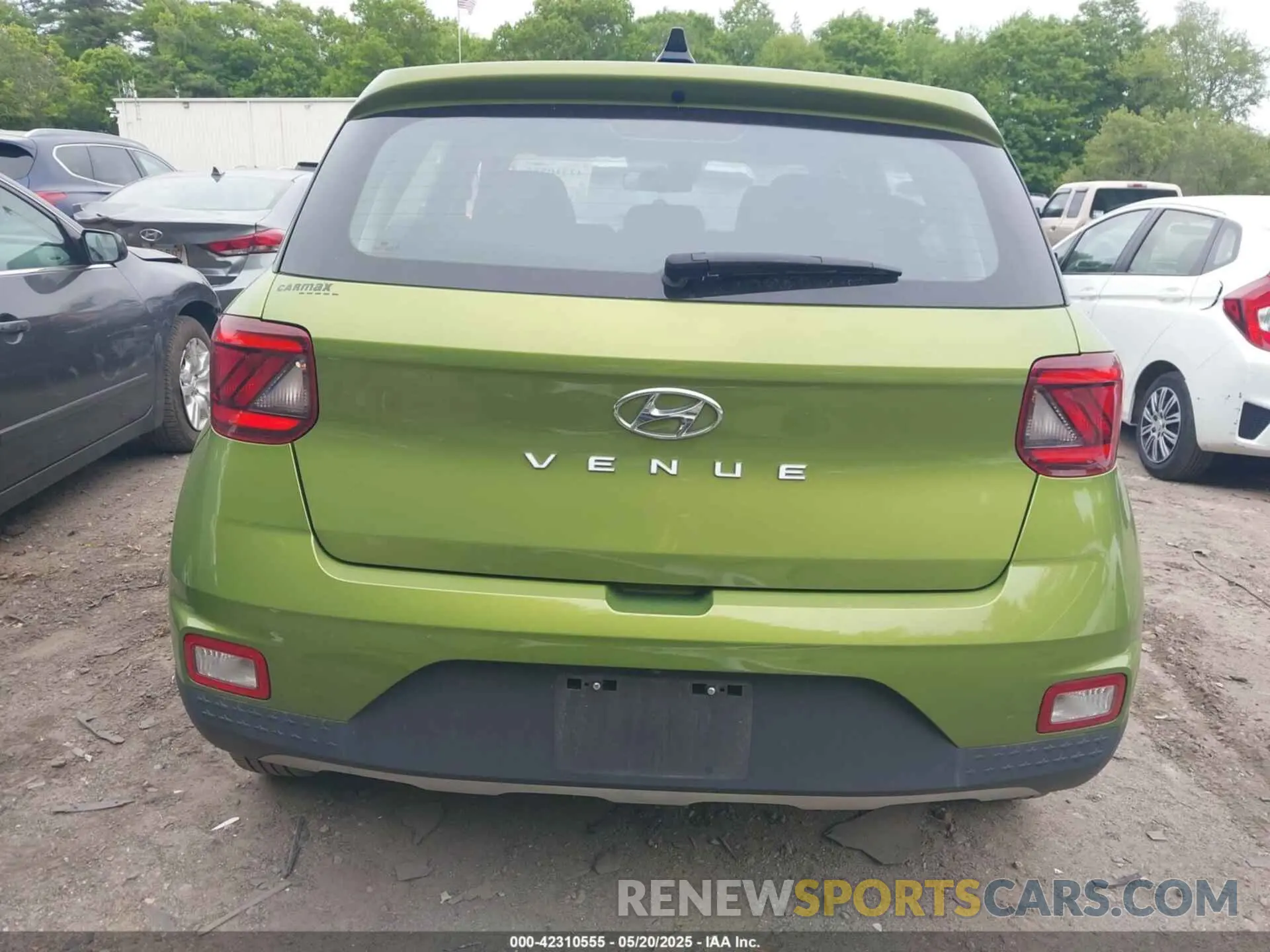 17 Photograph of a damaged car KMHRB8A39MU069515 HYUNDAI VENUE 2021