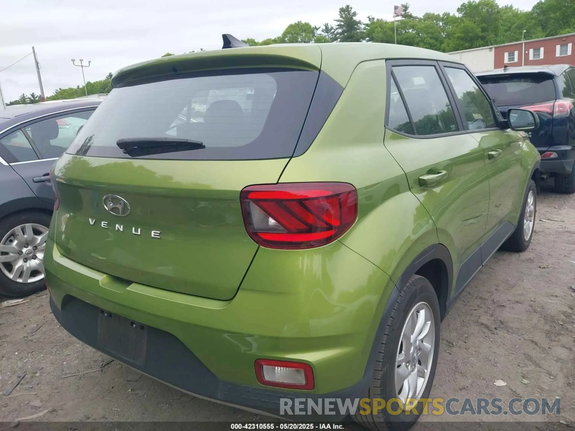 4 Photograph of a damaged car KMHRB8A39MU069515 HYUNDAI VENUE 2021