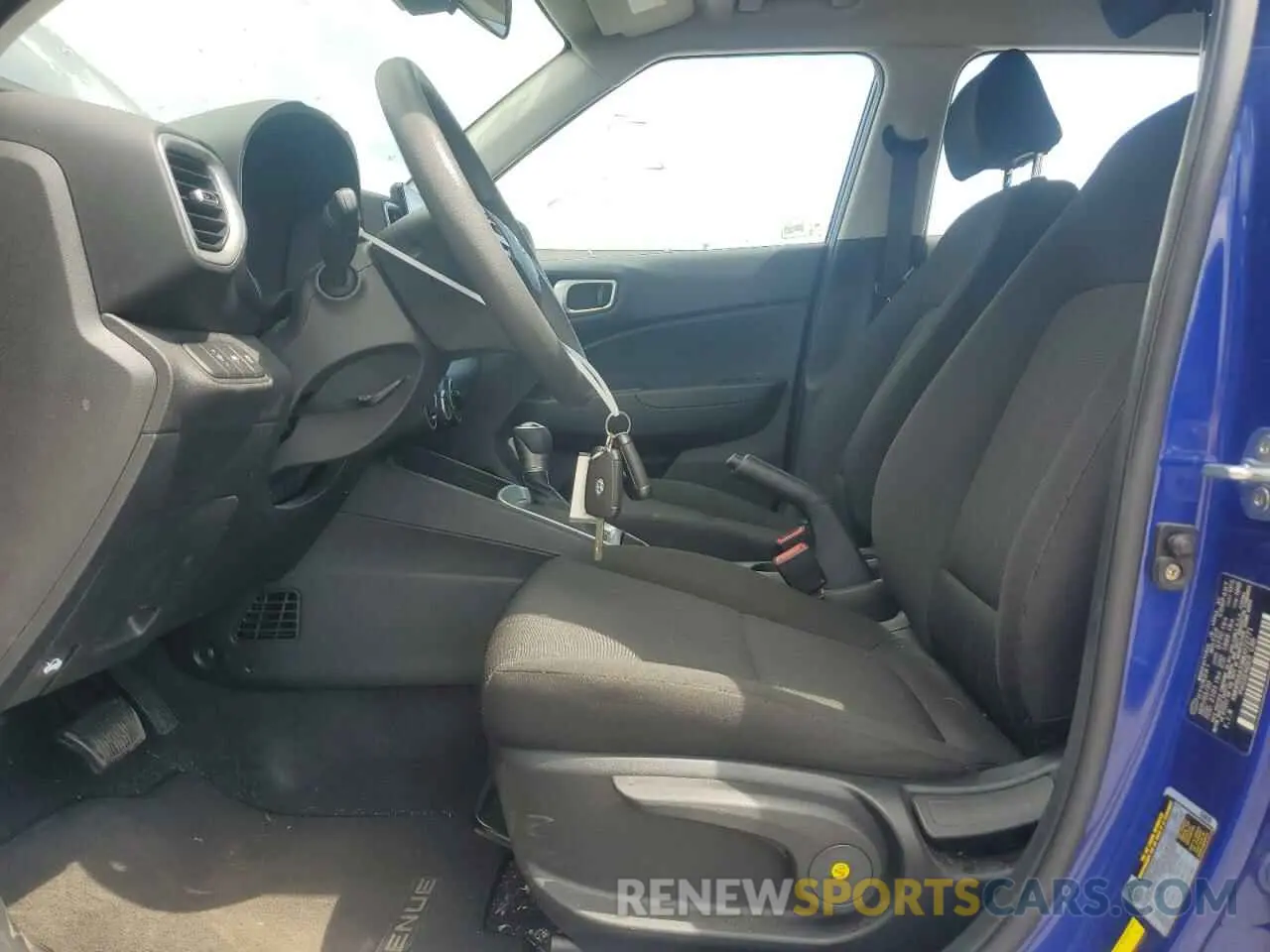 7 Photograph of a damaged car KMHRB8A39MU072771 HYUNDAI VENUE 2021