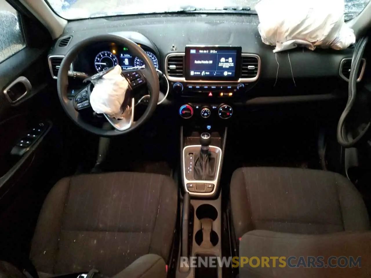 8 Photograph of a damaged car KMHRB8A39MU095936 HYUNDAI VENUE 2021