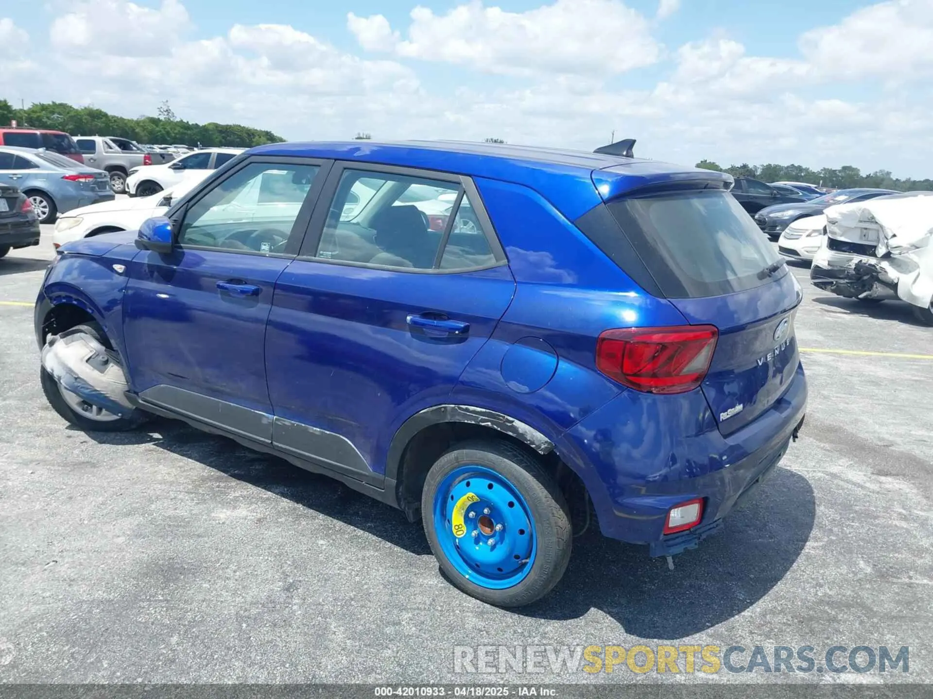3 Photograph of a damaged car KMHRB8A39MU103386 HYUNDAI VENUE 2021