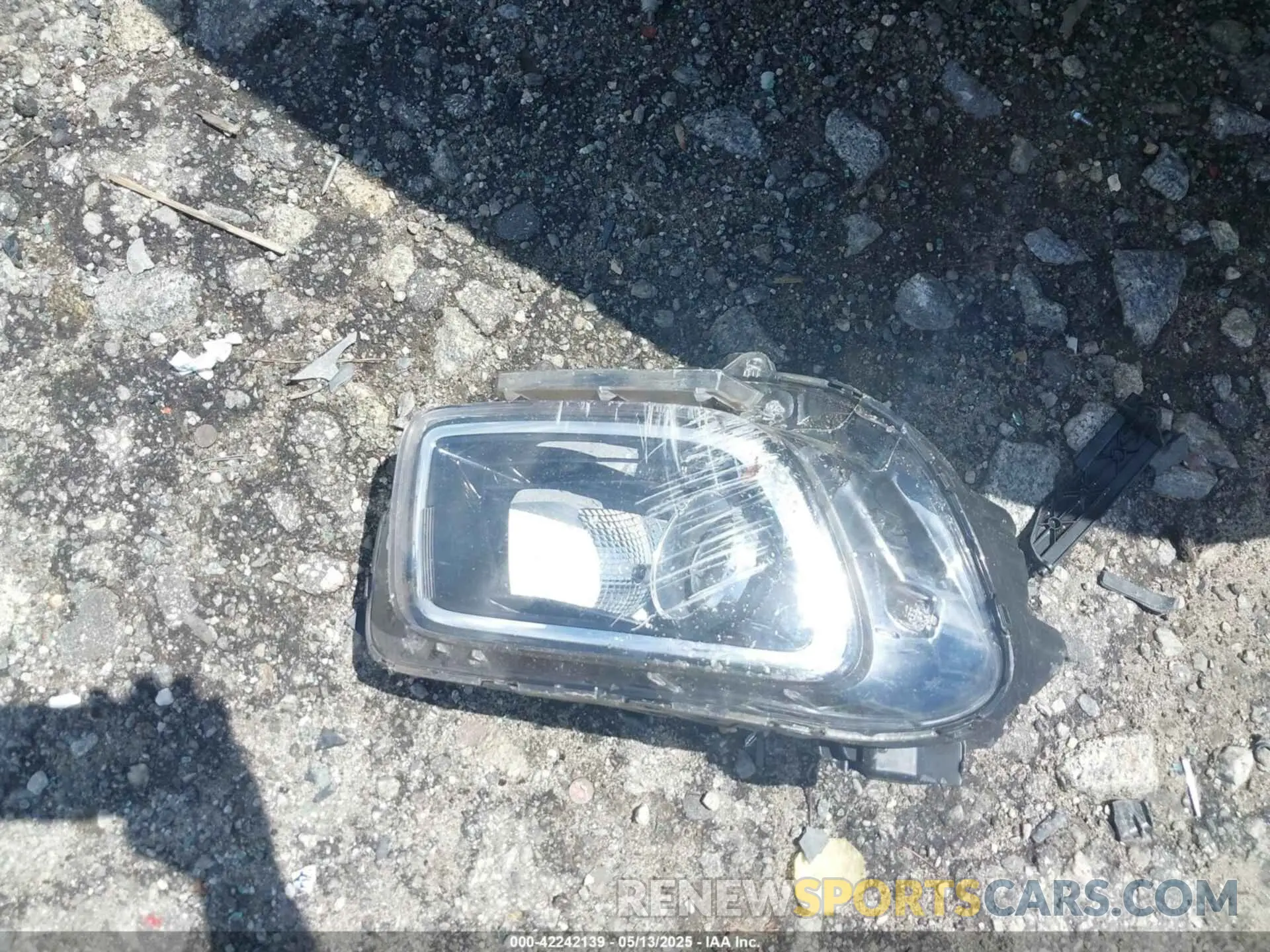 11 Photograph of a damaged car KMHRC8A31MU086354 HYUNDAI VENUE 2021