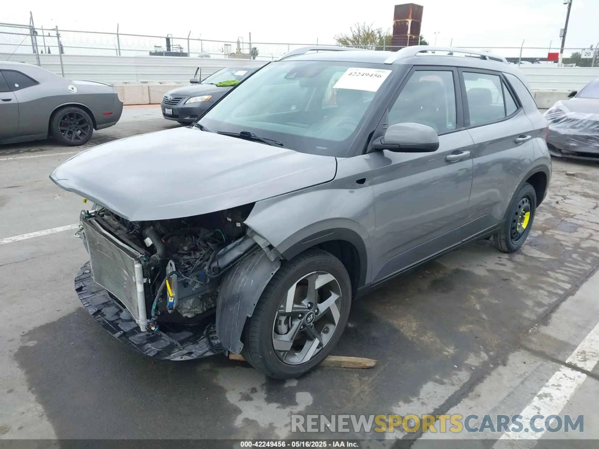 2 Photograph of a damaged car KMHRC8A32MU101718 HYUNDAI VENUE 2021