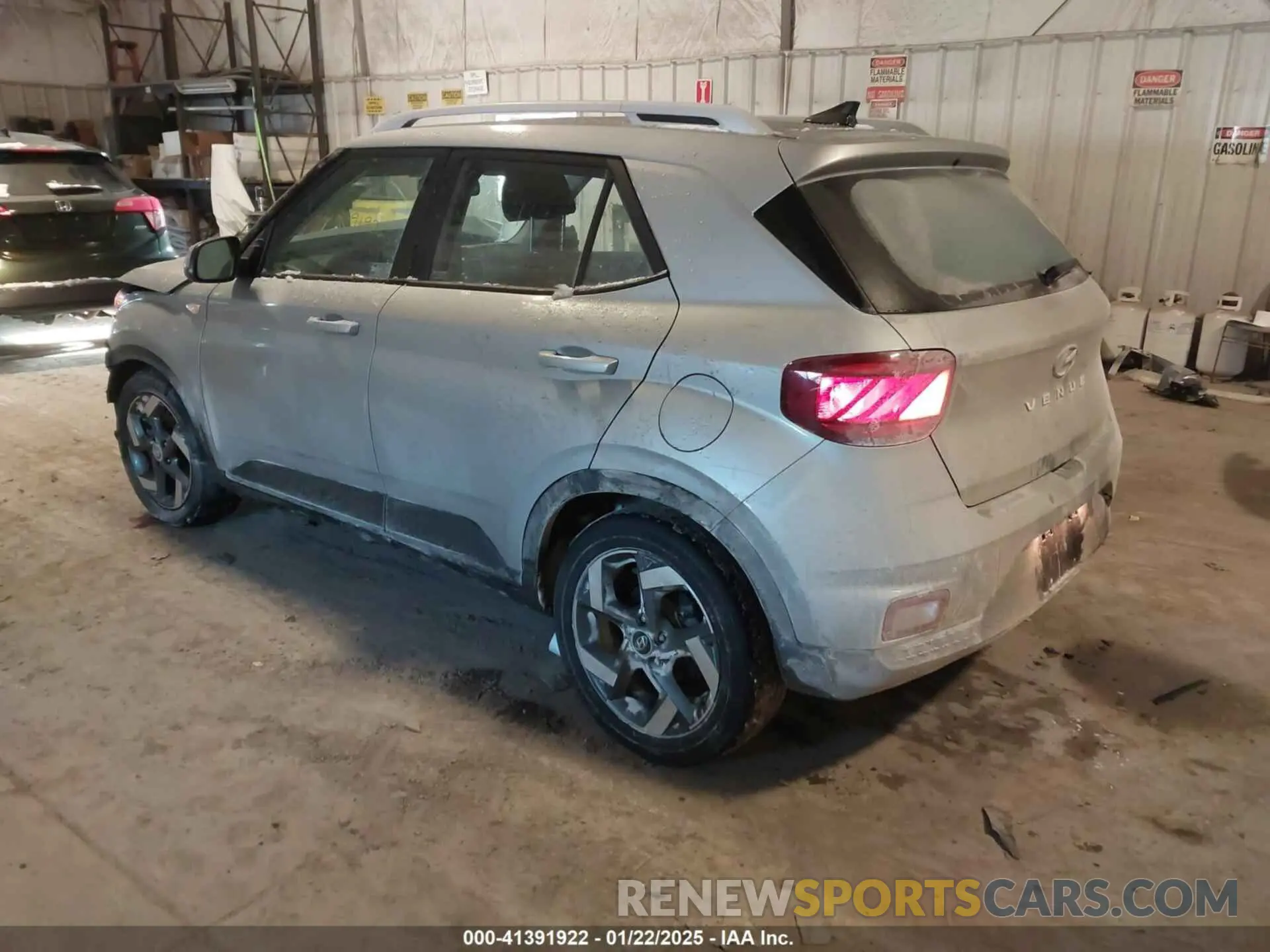3 Photograph of a damaged car KMHRC8A33MU081091 HYUNDAI VENUE 2021