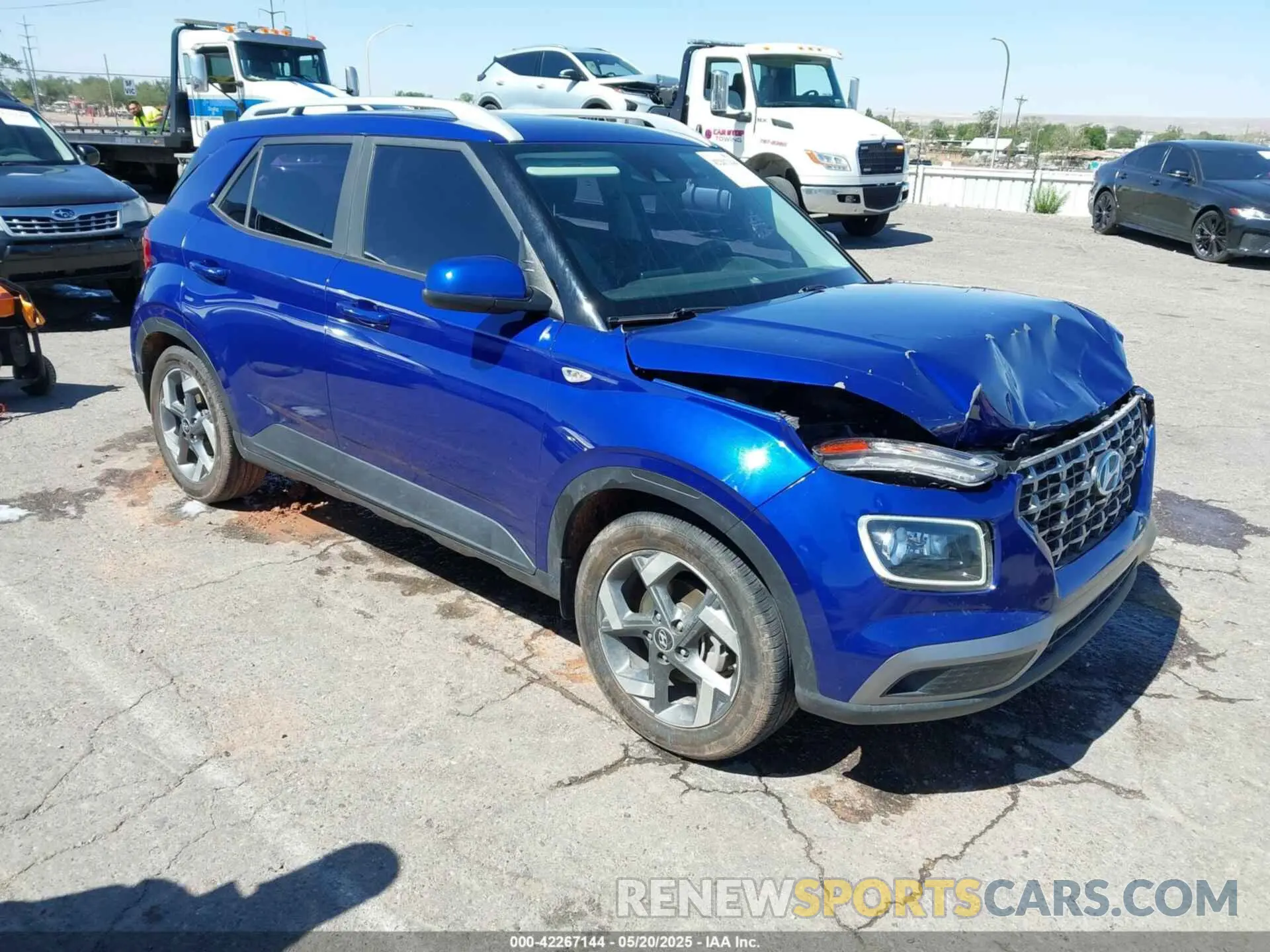 1 Photograph of a damaged car KMHRC8A33MU118933 HYUNDAI VENUE 2021