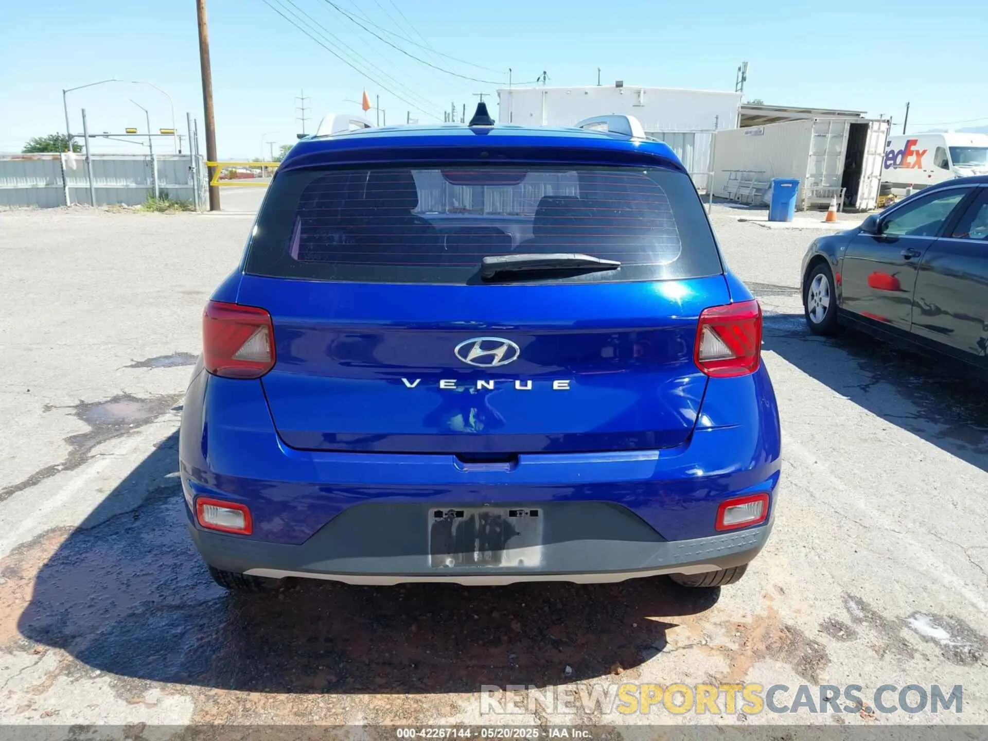 16 Photograph of a damaged car KMHRC8A33MU118933 HYUNDAI VENUE 2021