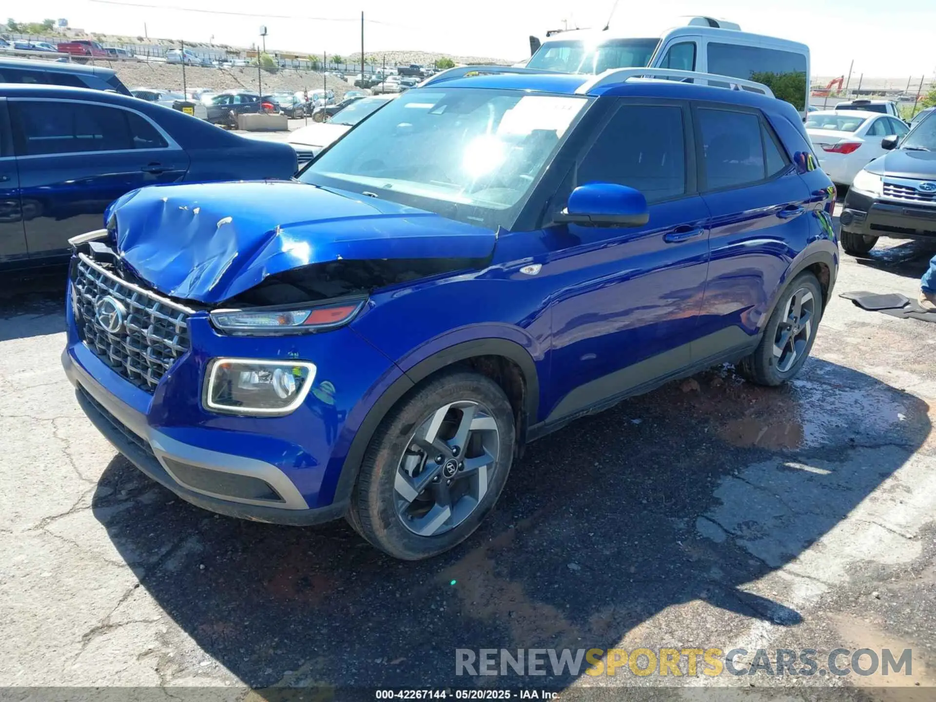 2 Photograph of a damaged car KMHRC8A33MU118933 HYUNDAI VENUE 2021