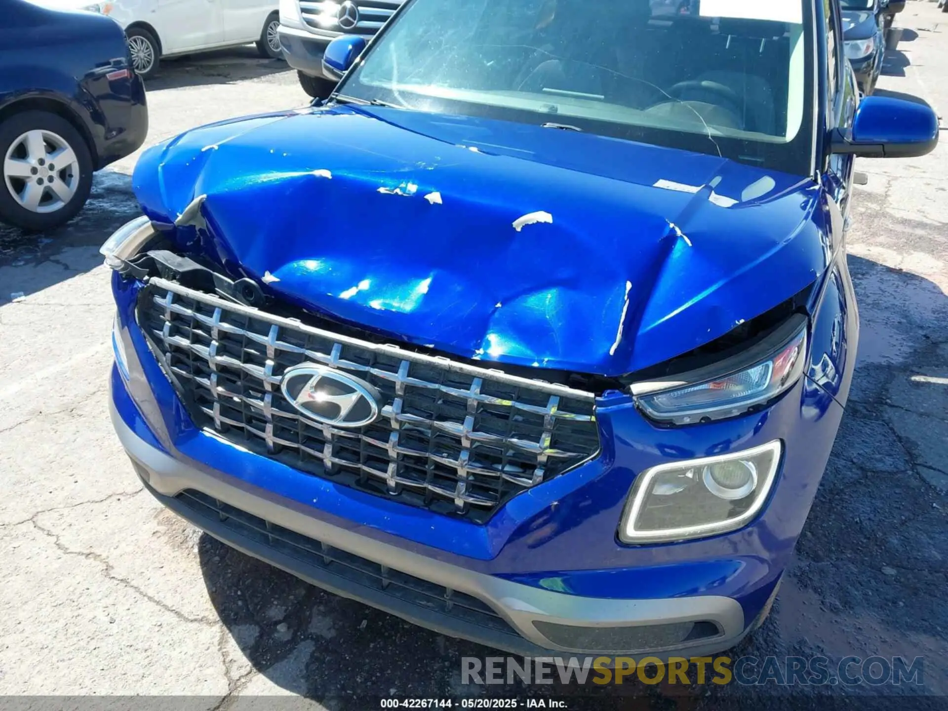 6 Photograph of a damaged car KMHRC8A33MU118933 HYUNDAI VENUE 2021