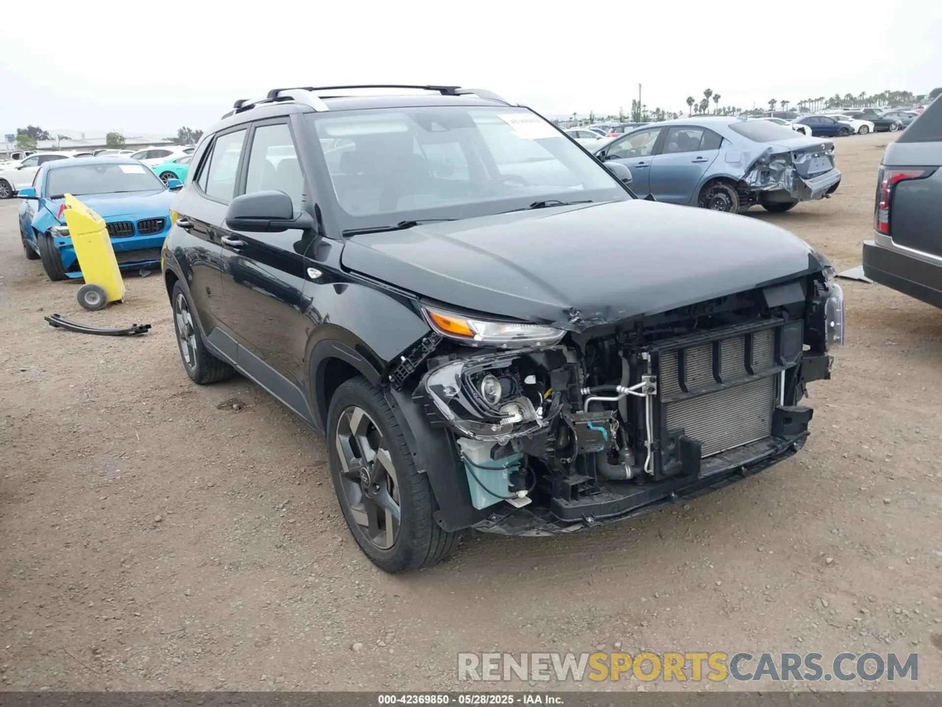 1 Photograph of a damaged car KMHRC8A33MU127440 HYUNDAI VENUE 2021