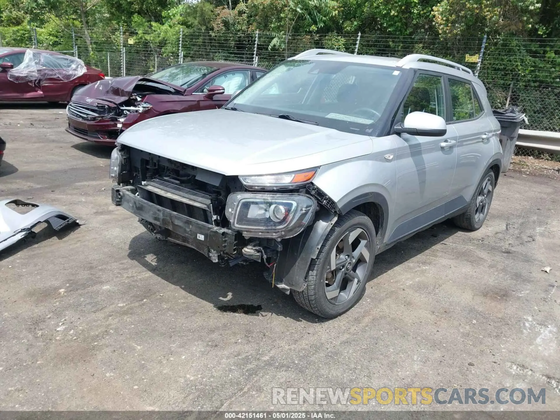 2 Photograph of a damaged car KMHRC8A34MU070987 HYUNDAI VENUE 2021