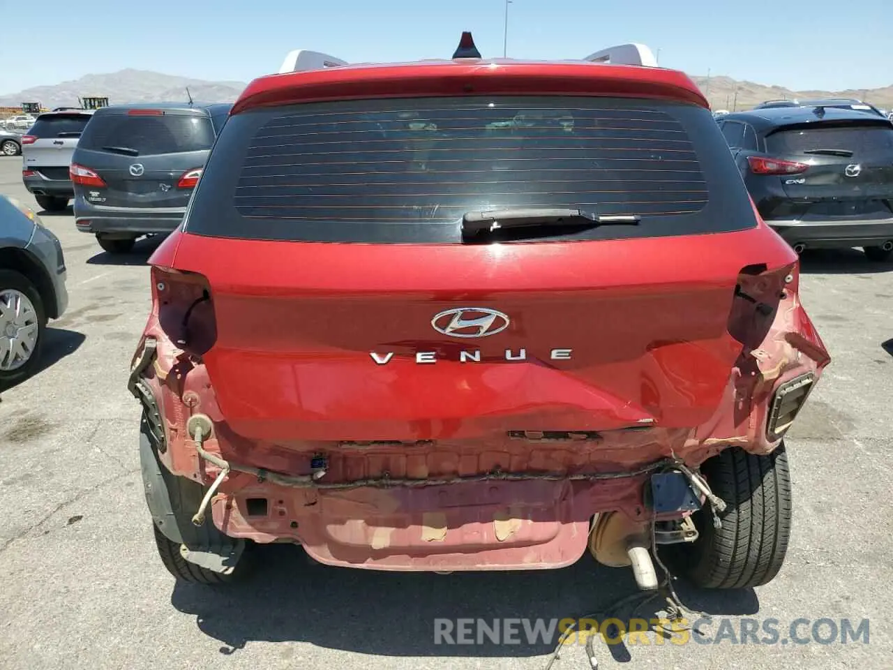 6 Photograph of a damaged car KMHRC8A34MU082055 HYUNDAI VENUE 2021