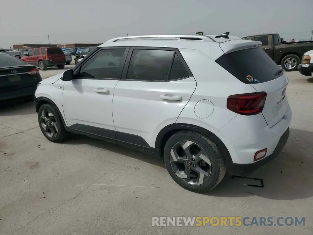 2 Photograph of a damaged car KMHRC8A34MU129651 HYUNDAI VENUE 2021
