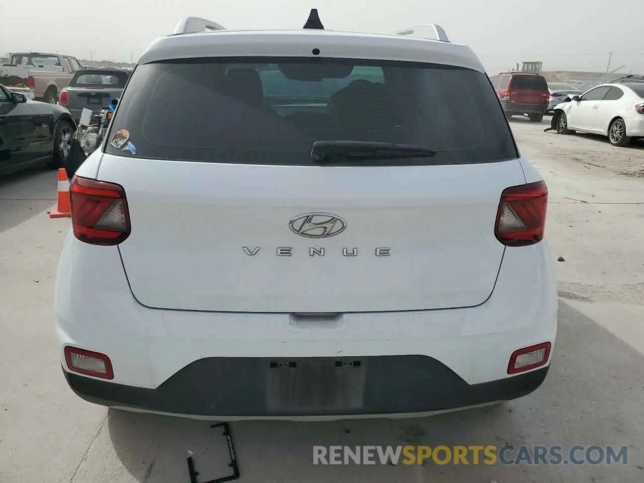 6 Photograph of a damaged car KMHRC8A34MU129651 HYUNDAI VENUE 2021