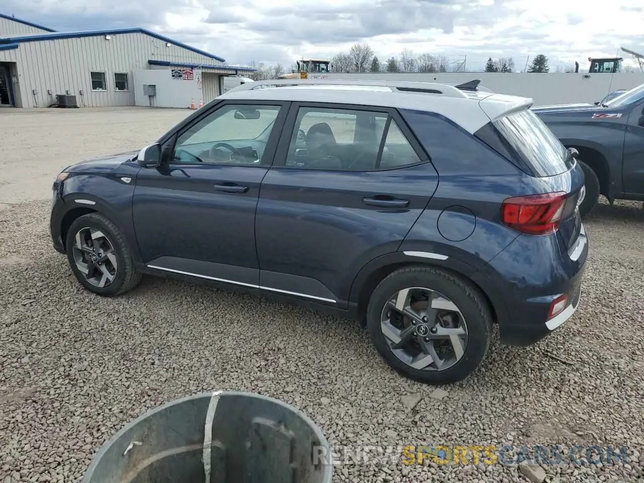 2 Photograph of a damaged car KMHRC8A35MU105794 HYUNDAI VENUE 2021