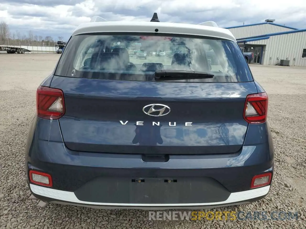 6 Photograph of a damaged car KMHRC8A35MU105794 HYUNDAI VENUE 2021