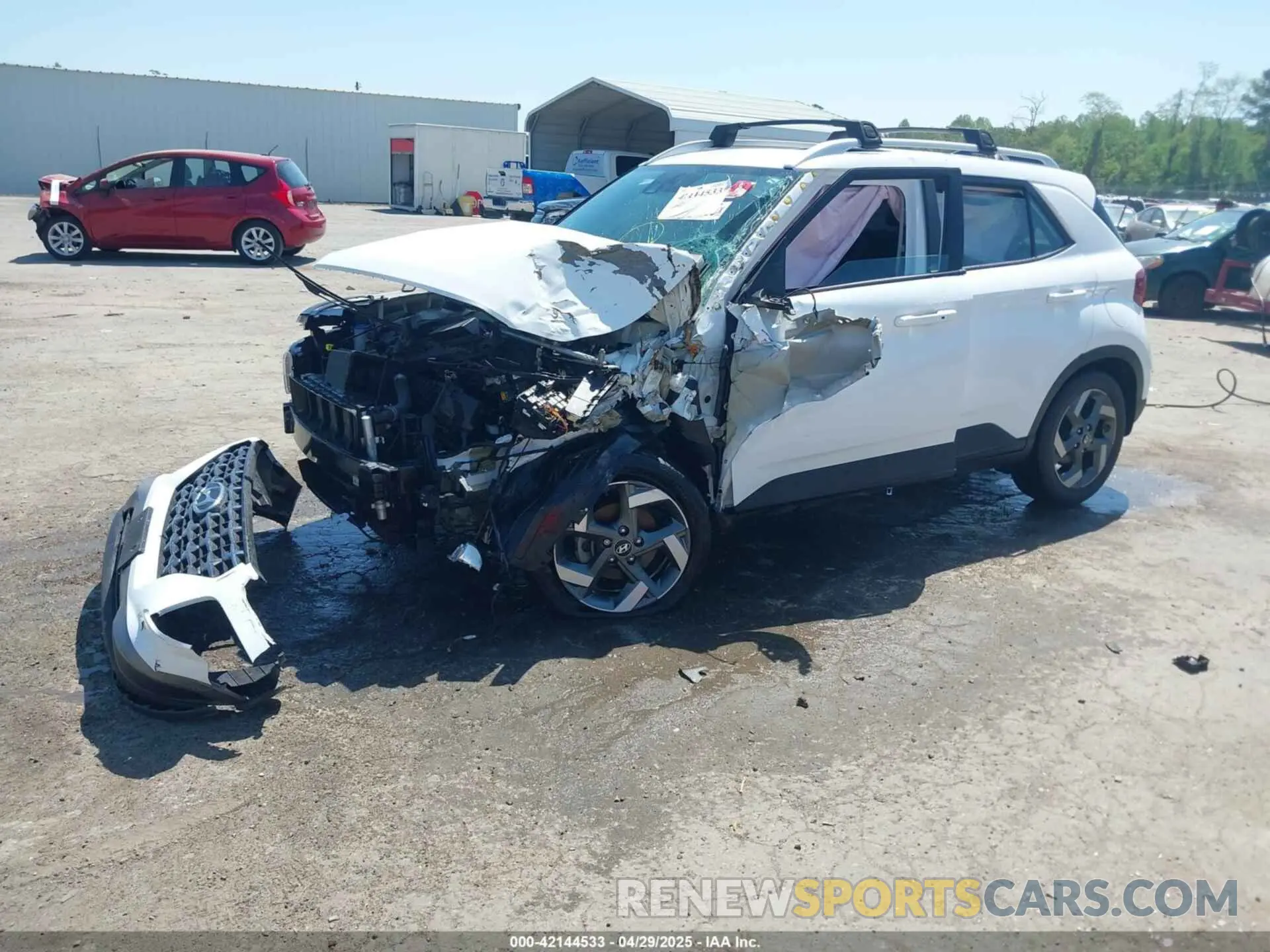 2 Photograph of a damaged car KMHRC8A35MU122692 HYUNDAI VENUE 2021