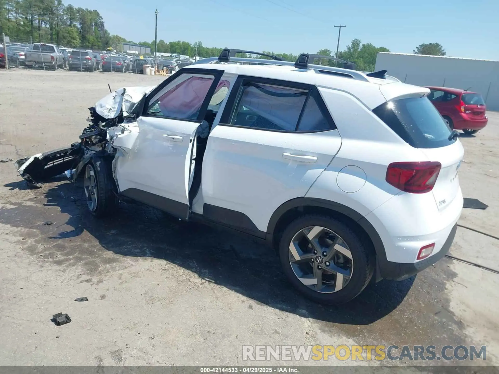 3 Photograph of a damaged car KMHRC8A35MU122692 HYUNDAI VENUE 2021