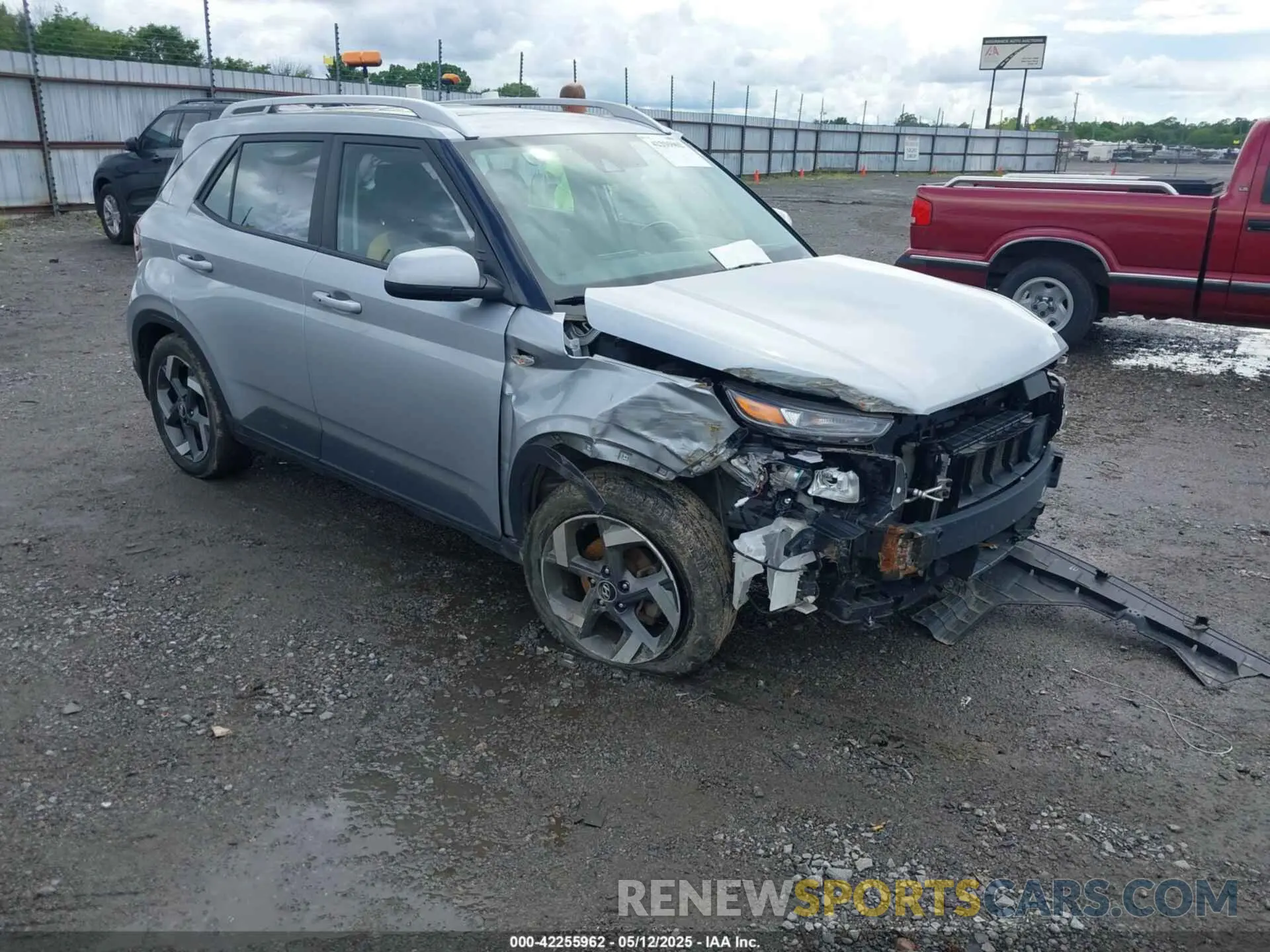 1 Photograph of a damaged car KMHRC8A36MU082493 HYUNDAI VENUE 2021