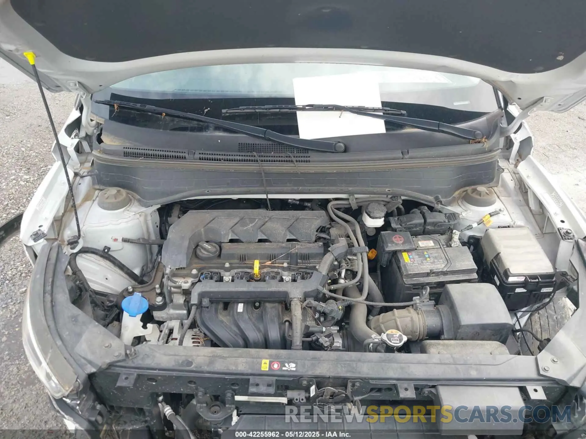 10 Photograph of a damaged car KMHRC8A36MU082493 HYUNDAI VENUE 2021