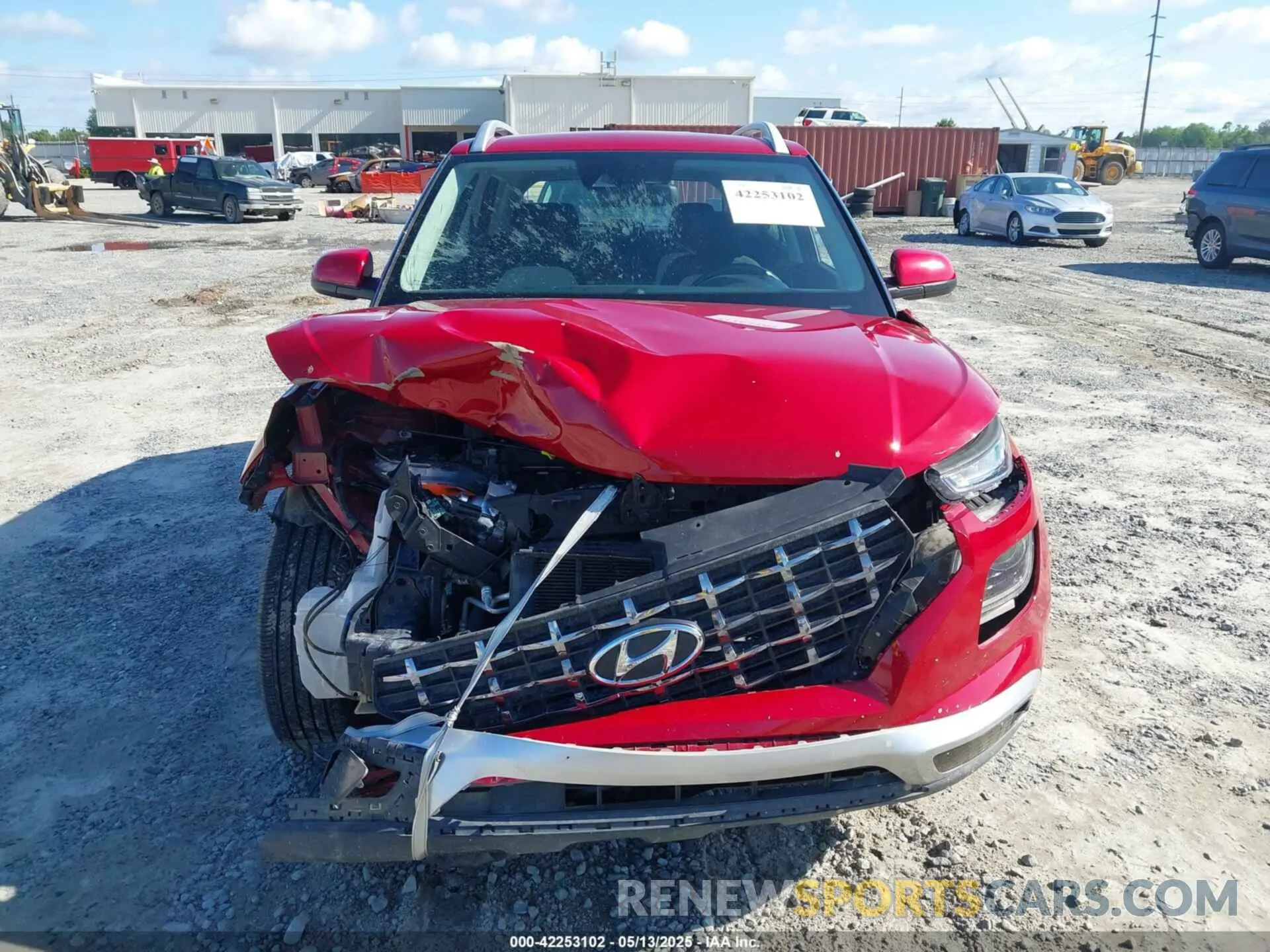 12 Photograph of a damaged car KMHRC8A36MU112575 HYUNDAI VENUE 2021