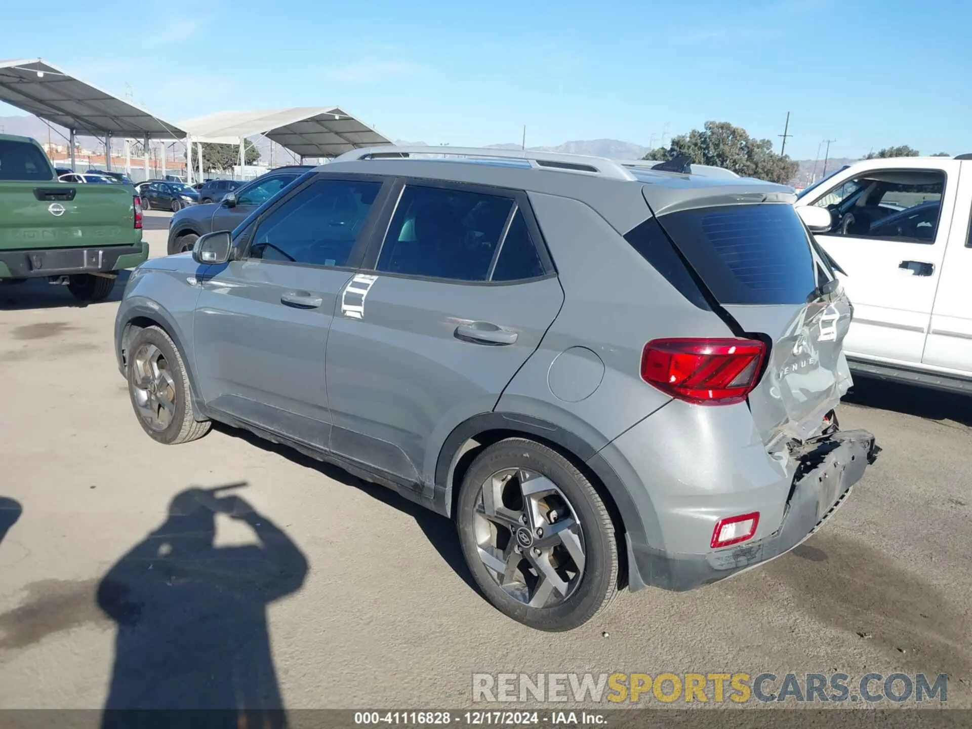 3 Photograph of a damaged car KMHRC8A37MU070773 HYUNDAI VENUE 2021