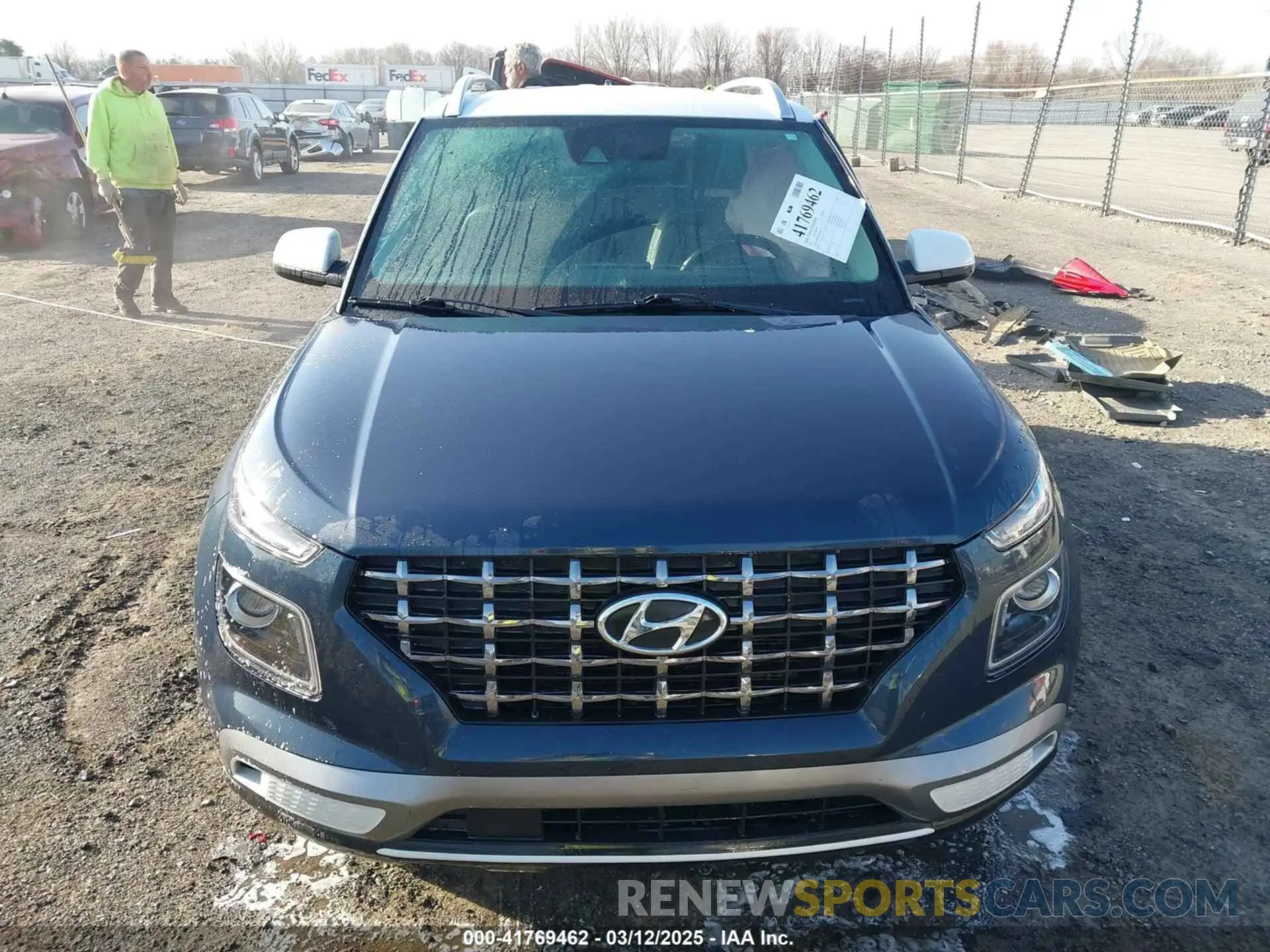 12 Photograph of a damaged car KMHRC8A39MU082116 HYUNDAI VENUE 2021
