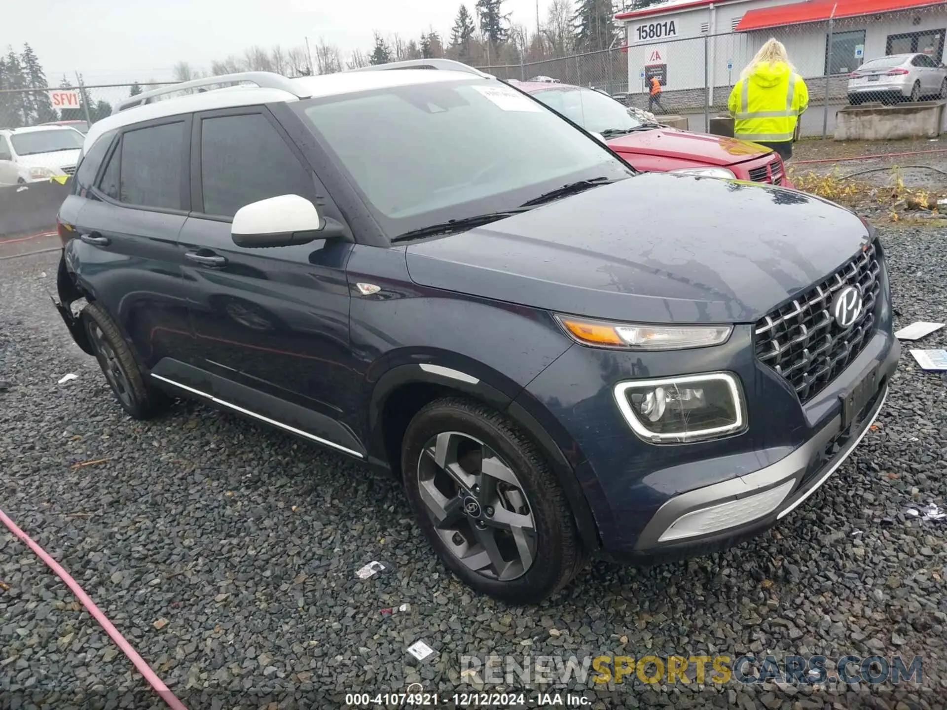1 Photograph of a damaged car KMHRC8A39MU116393 HYUNDAI VENUE 2021