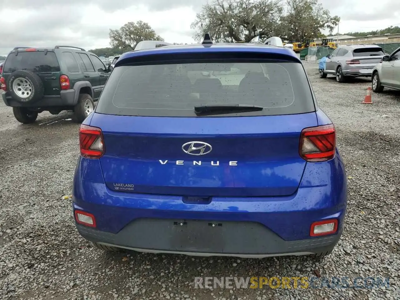 6 Photograph of a damaged car KMHRC8A39MU126552 HYUNDAI VENUE 2021