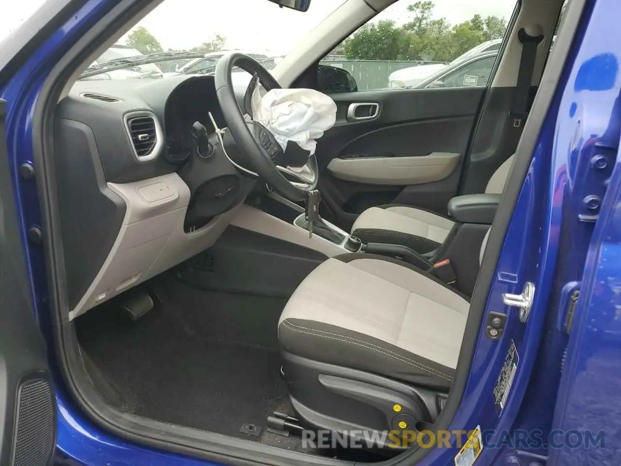 7 Photograph of a damaged car KMHRC8A39MU126552 HYUNDAI VENUE 2021