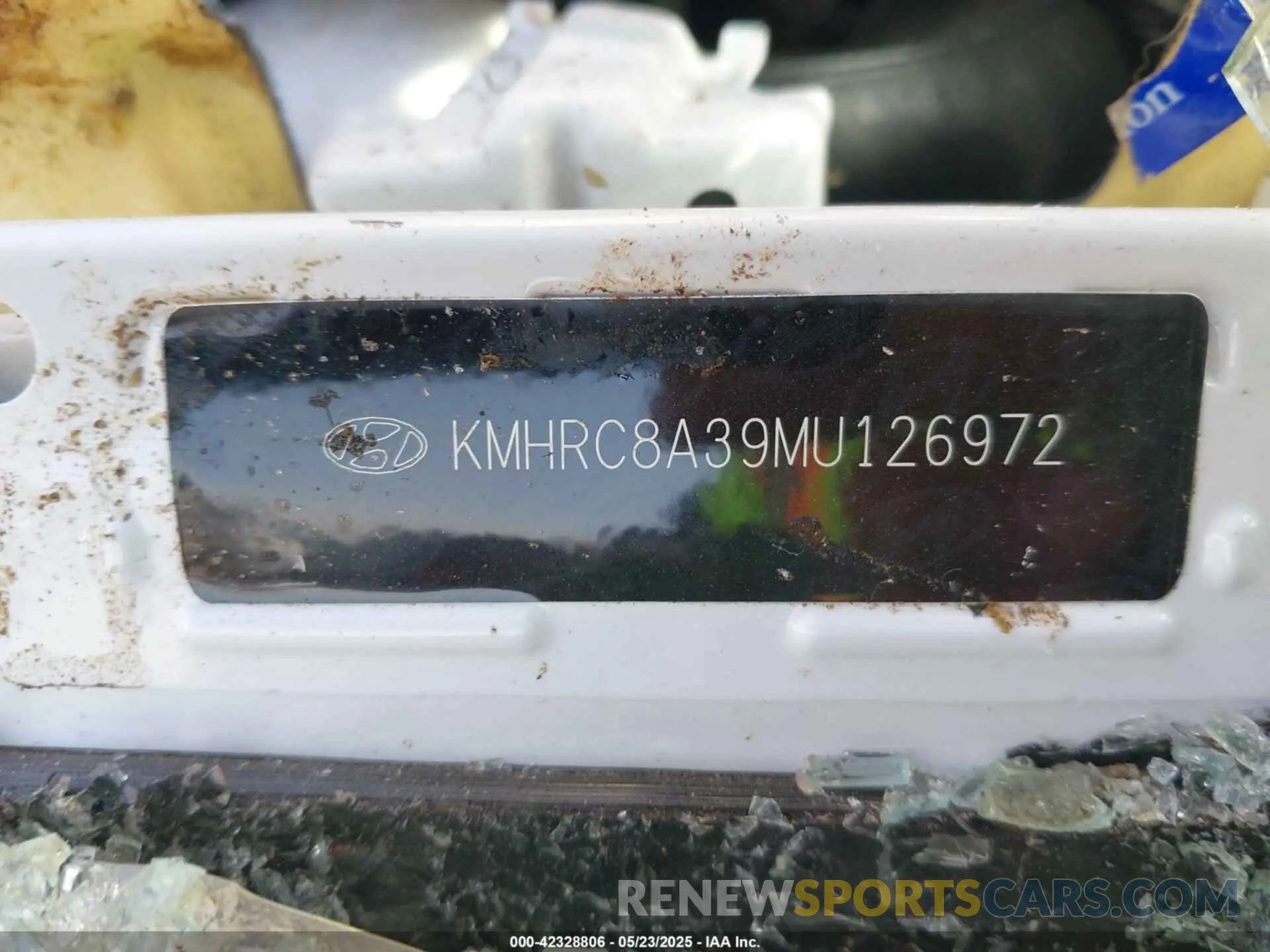 9 Photograph of a damaged car KMHRC8A39MU126972 HYUNDAI VENUE 2021