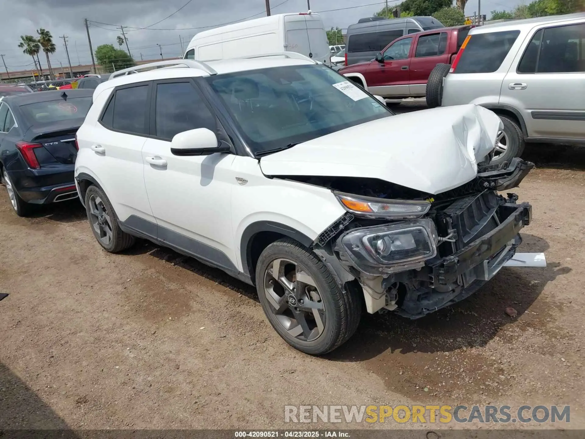 1 Photograph of a damaged car KMHRC8A3XMU063817 HYUNDAI VENUE 2021
