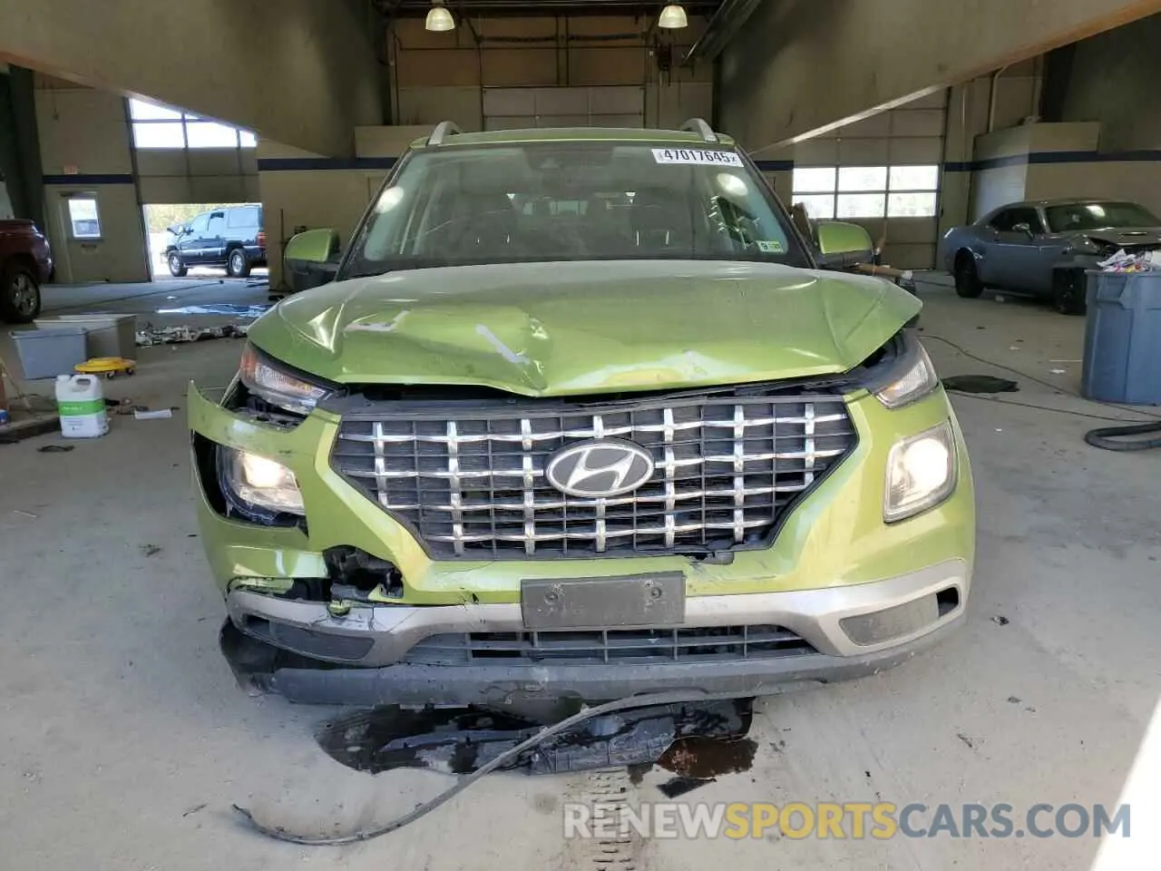 5 Photograph of a damaged car KMHRC8A3XMU112868 HYUNDAI VENUE 2021