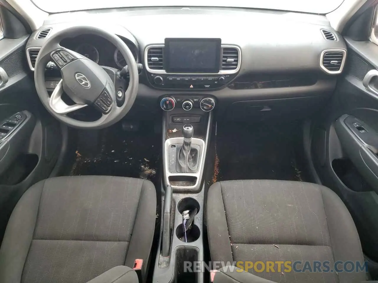 8 Photograph of a damaged car KMHRB8A30NU149318 HYUNDAI VENUE 2022