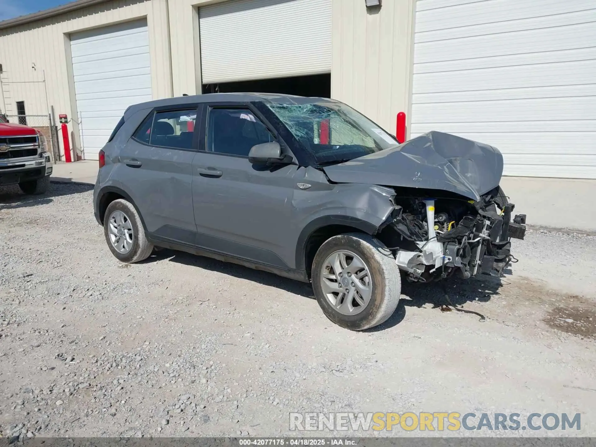1 Photograph of a damaged car KMHRB8A30NU177247 HYUNDAI VENUE 2022