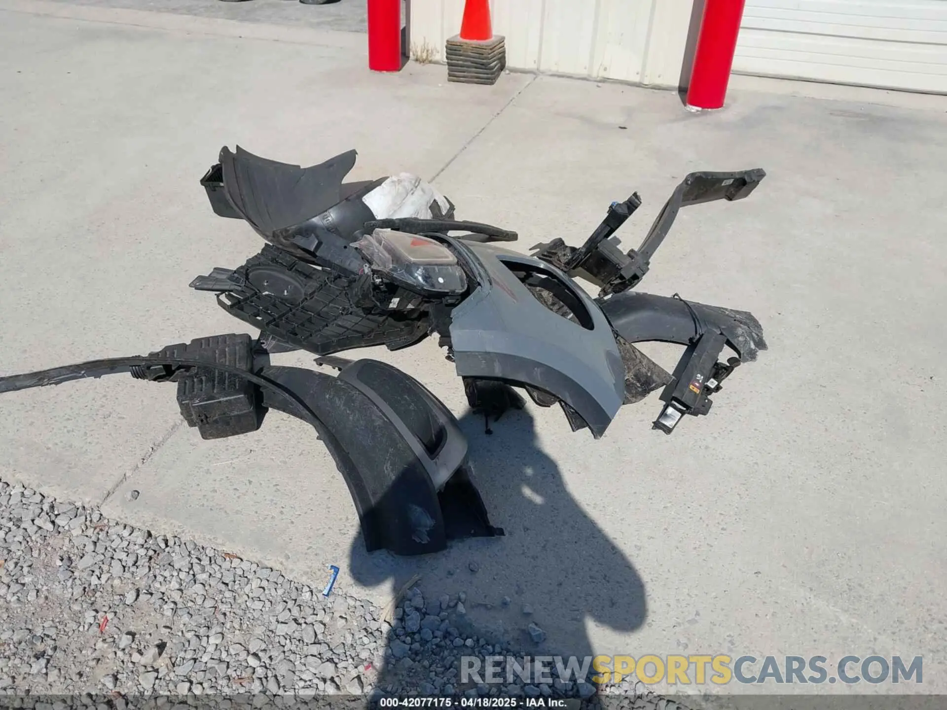 12 Photograph of a damaged car KMHRB8A30NU177247 HYUNDAI VENUE 2022