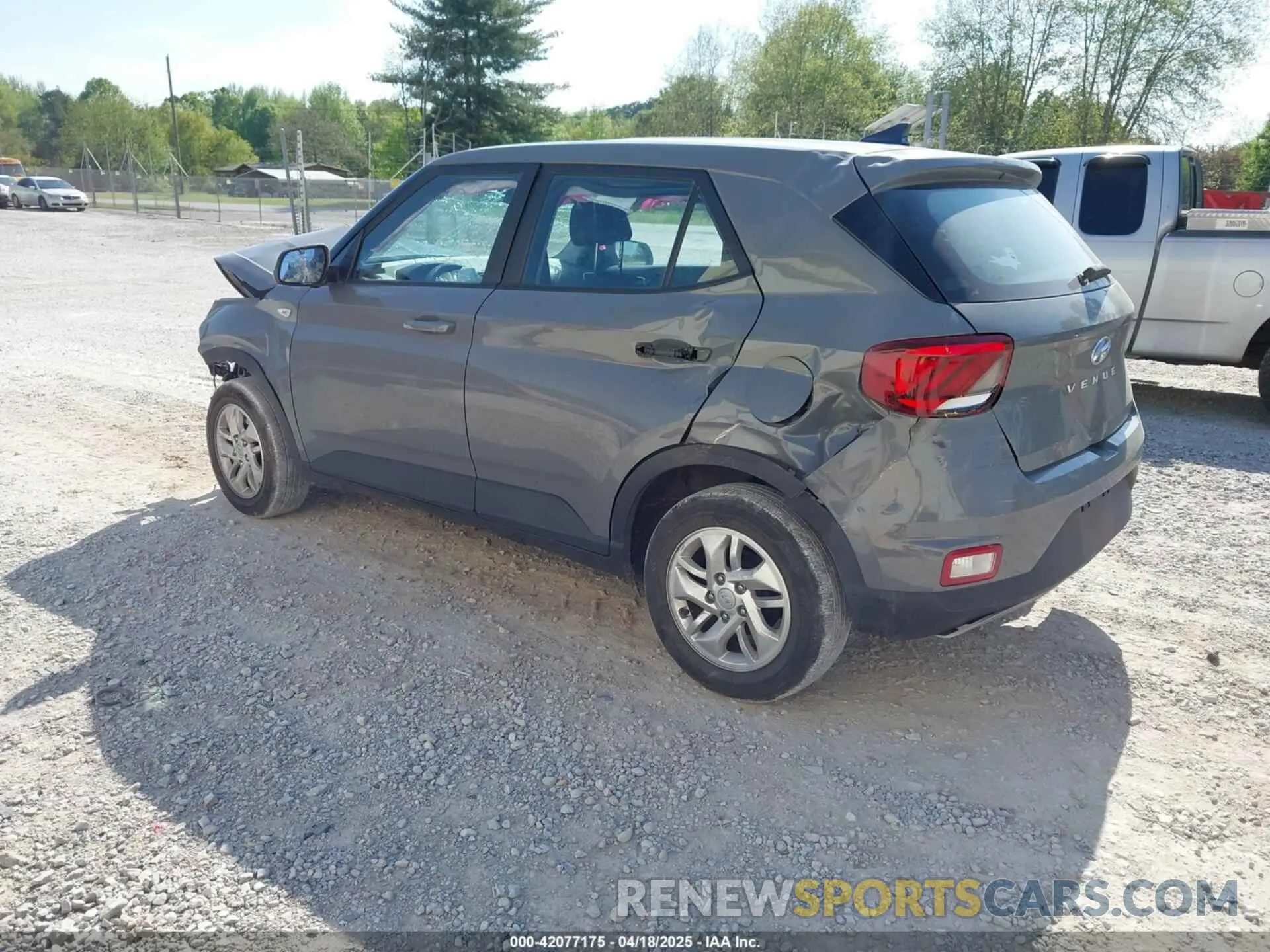 3 Photograph of a damaged car KMHRB8A30NU177247 HYUNDAI VENUE 2022