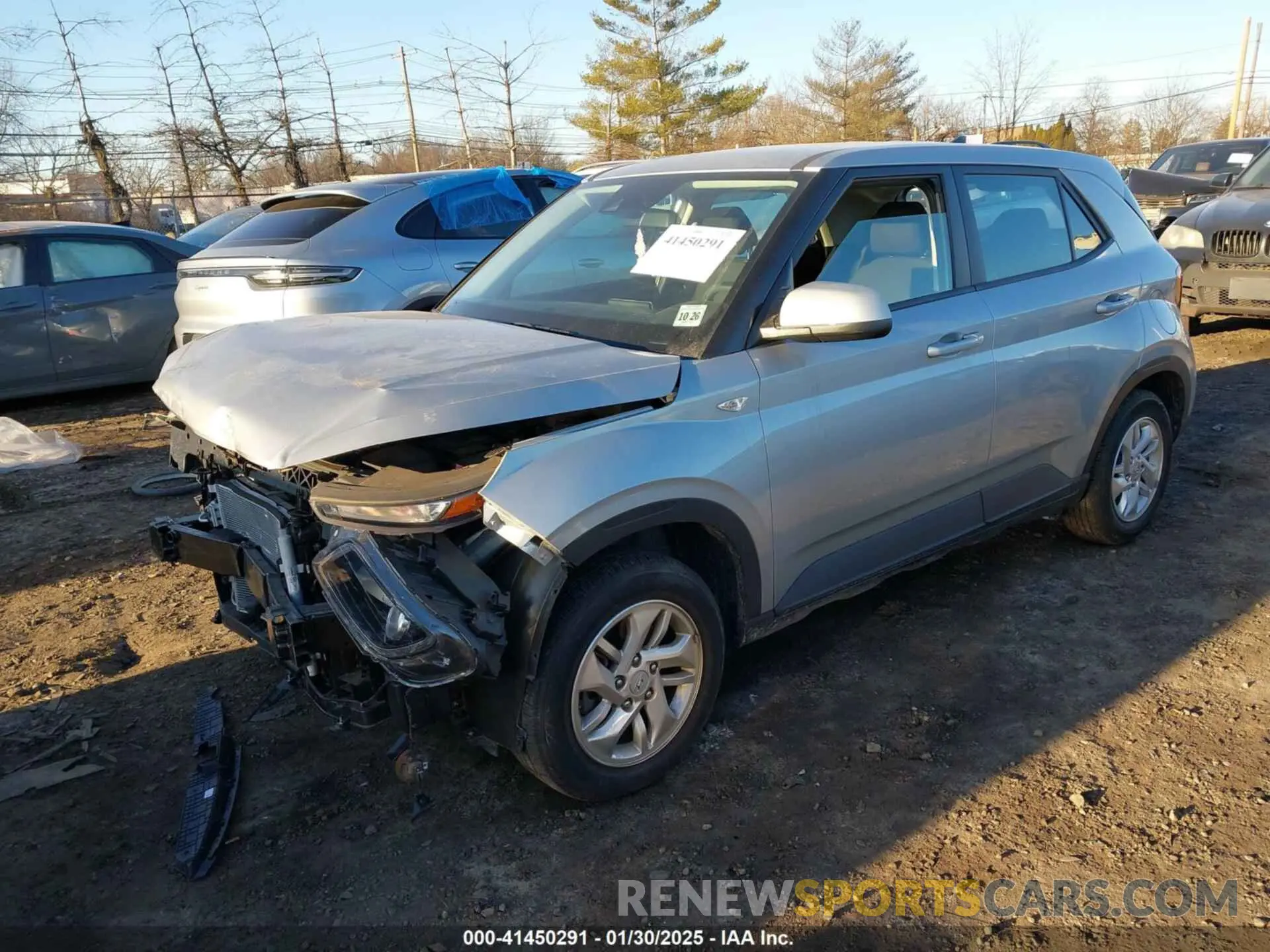 2 Photograph of a damaged car KMHRB8A31NU141468 HYUNDAI VENUE 2022