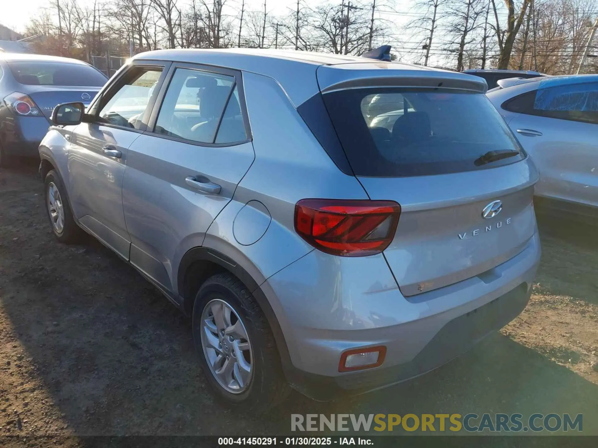 3 Photograph of a damaged car KMHRB8A31NU141468 HYUNDAI VENUE 2022