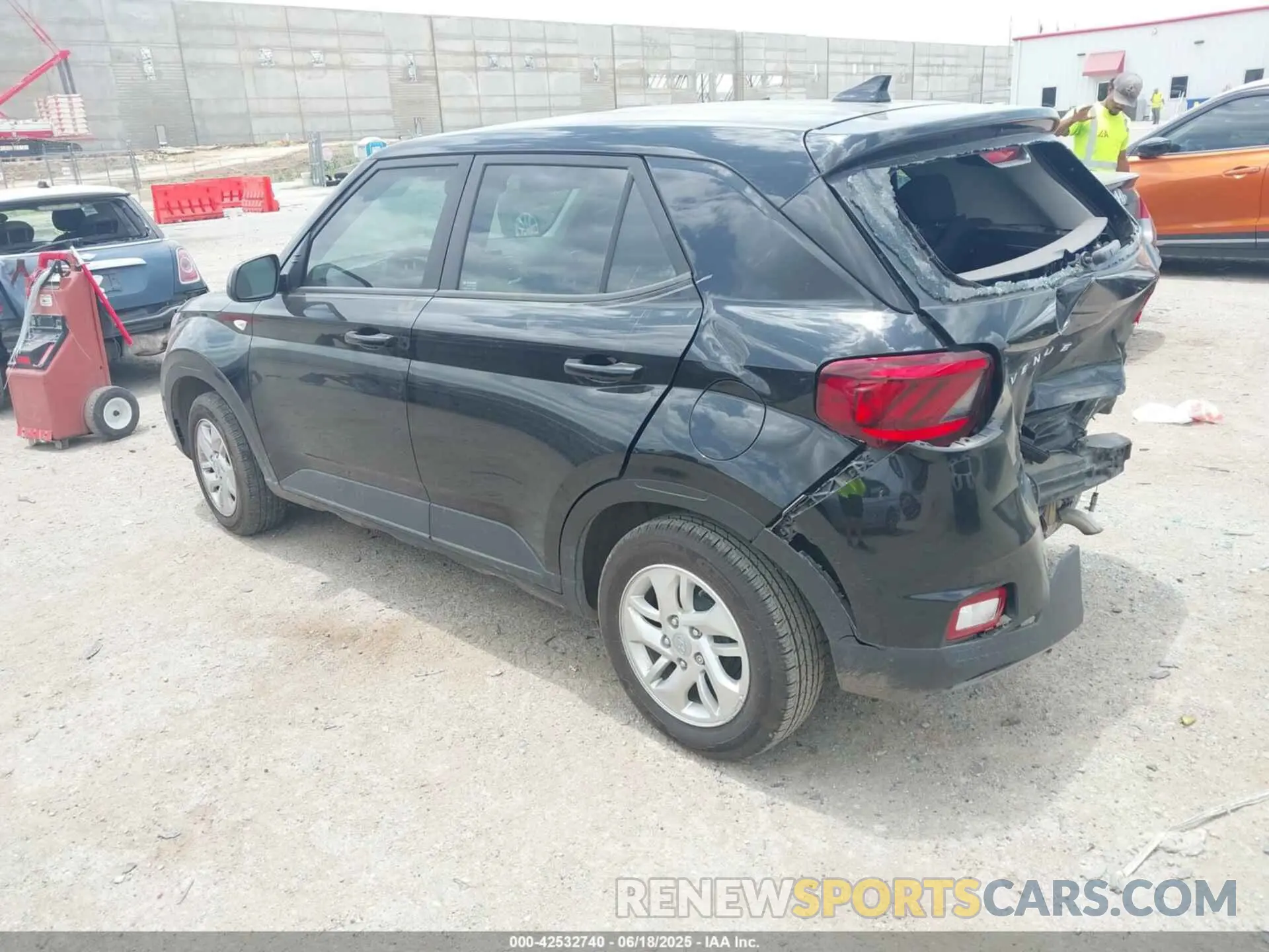 3 Photograph of a damaged car KMHRB8A31NU160599 HYUNDAI VENUE 2022