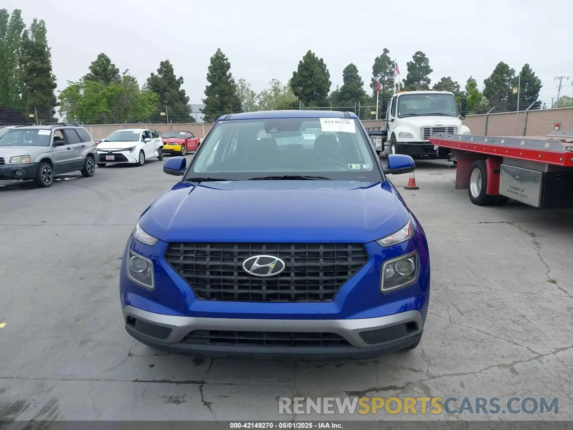 12 Photograph of a damaged car KMHRB8A31NU202298 HYUNDAI VENUE 2022