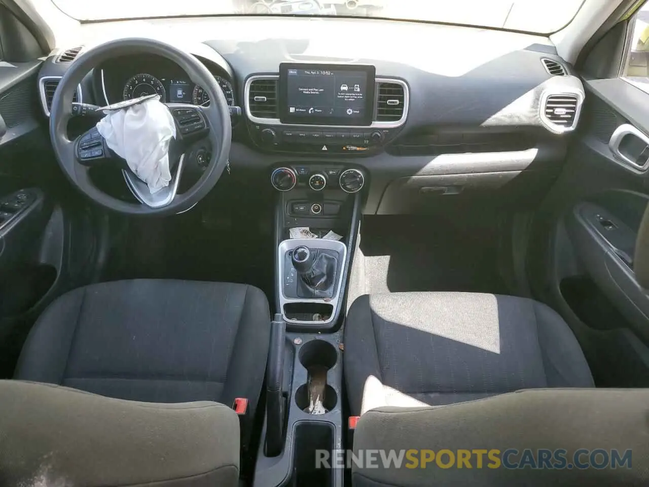 8 Photograph of a damaged car KMHRB8A32NU149983 HYUNDAI VENUE 2022