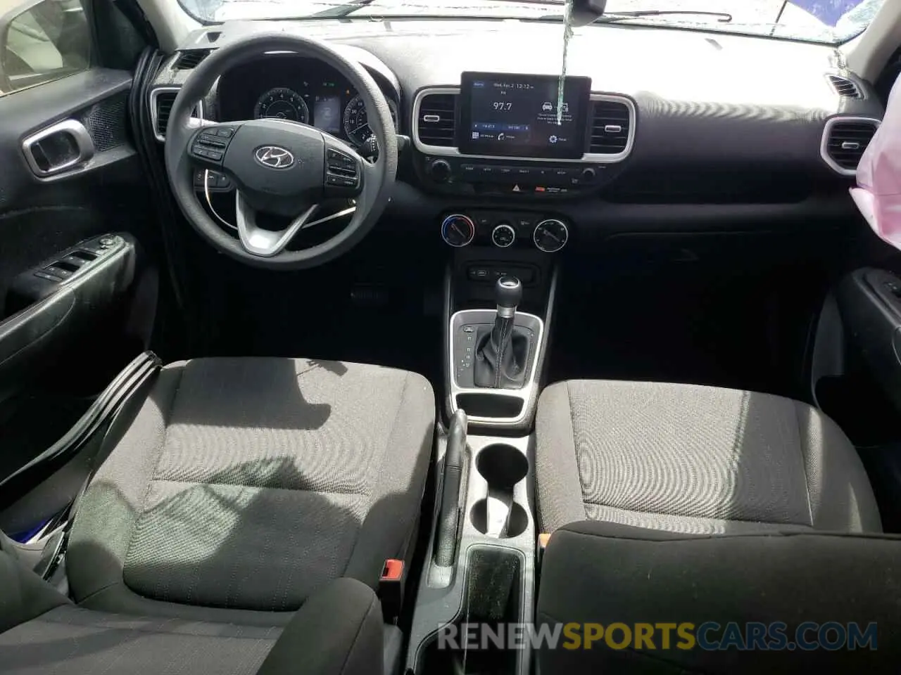 8 Photograph of a damaged car KMHRB8A33NU149247 HYUNDAI VENUE 2022