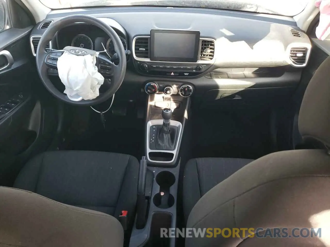 8 Photograph of a damaged car KMHRB8A33NU195368 HYUNDAI VENUE 2022